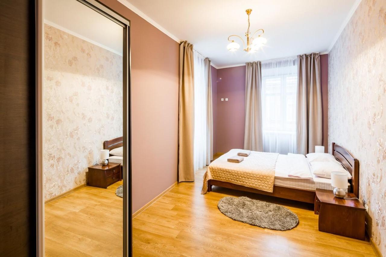 Romari Лесі Українки Leilighet Lviv Eksteriør bilde